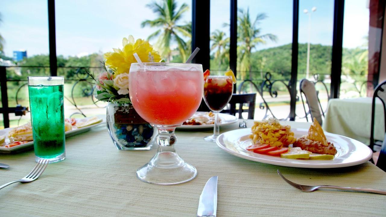 Hotel Costa Brava Manzanillo Extérieur photo